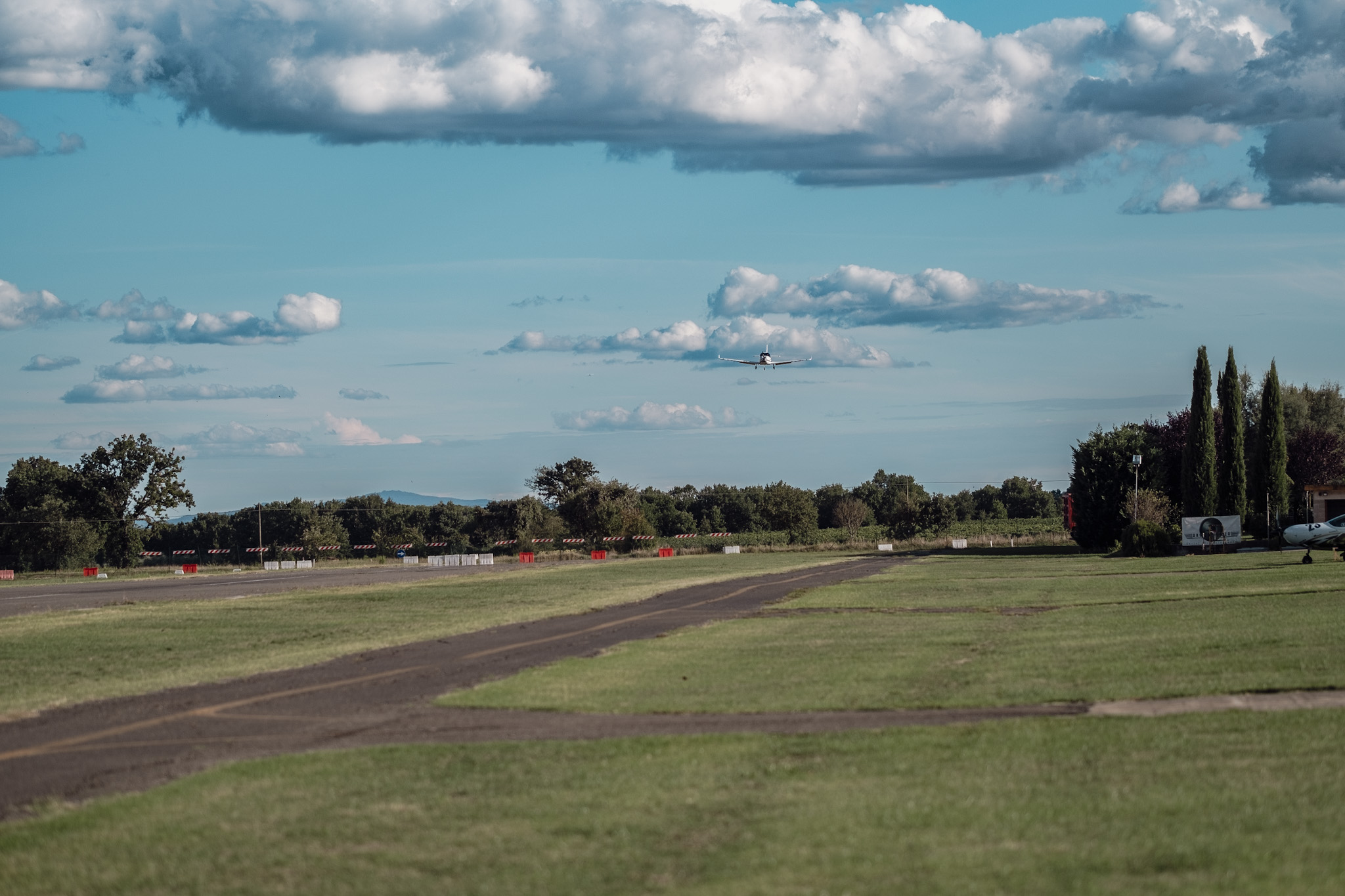 Aircraft approaching a runway